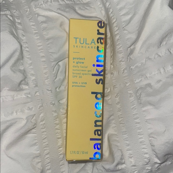 TULA protect + glow - Picture 1 of 2